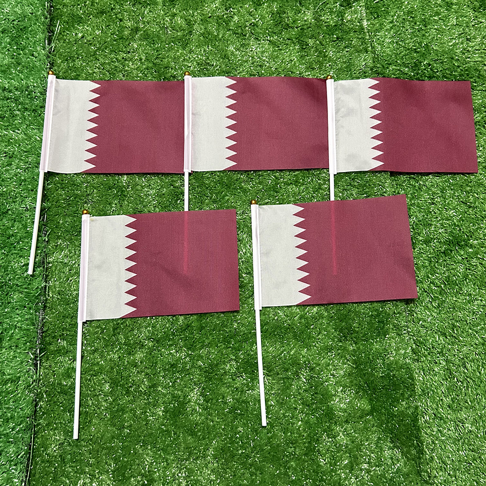 SKY FLAG Qatar hand Flag 10/20 - Home Decor Qatar 评论和价格