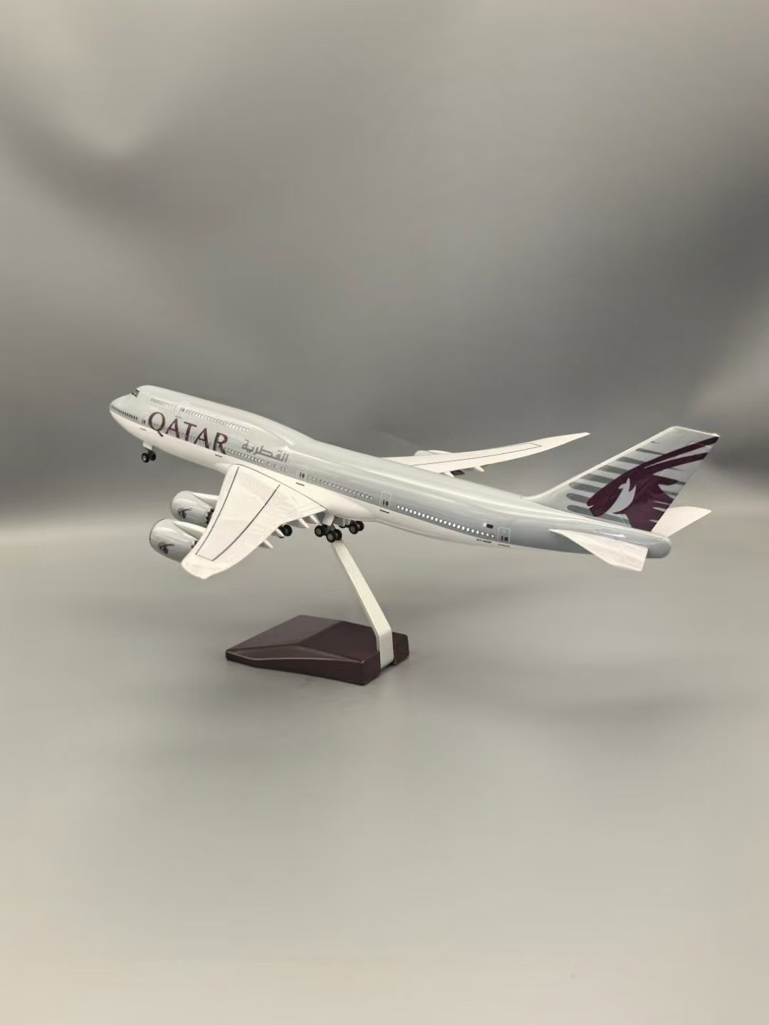 B747 Airplane Model 1:130 Scal - Home Decor Qatar 评论和价格