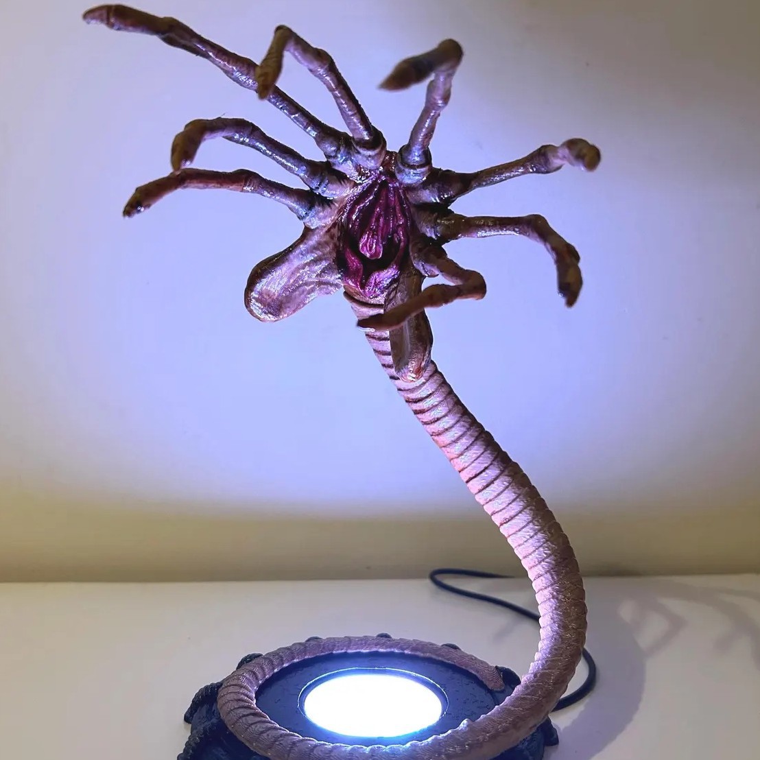Alien Facehugger Lamp Nightlig - Home Decor Light 评论和价格